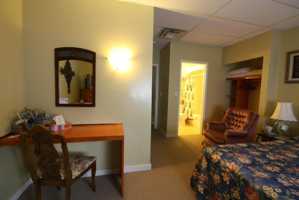 Villa Maria Country Inn Acheson Екстериор снимка