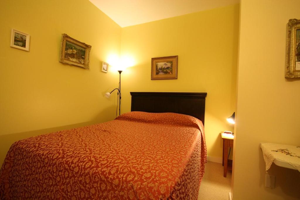 Villa Maria Country Inn Acheson Стая снимка